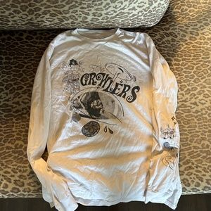 The growlers long sleeve M